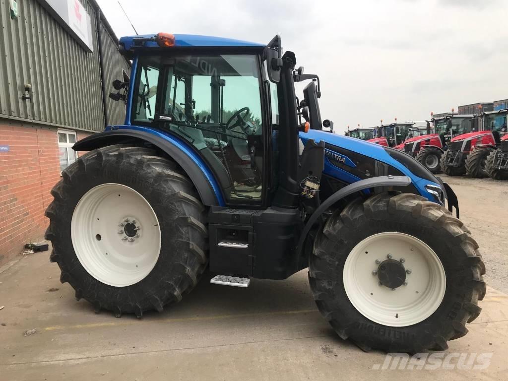 Valtra G 135 A Tracteur