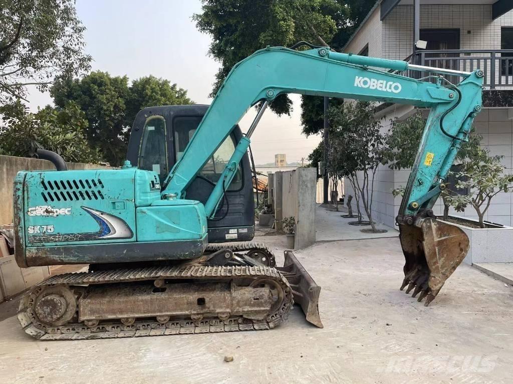 Kobelco SK 75 Pelle sur chenilles