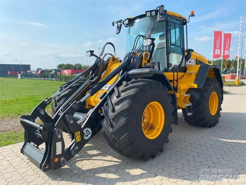 JCB 427 AGRI Chargeuse sur pneus