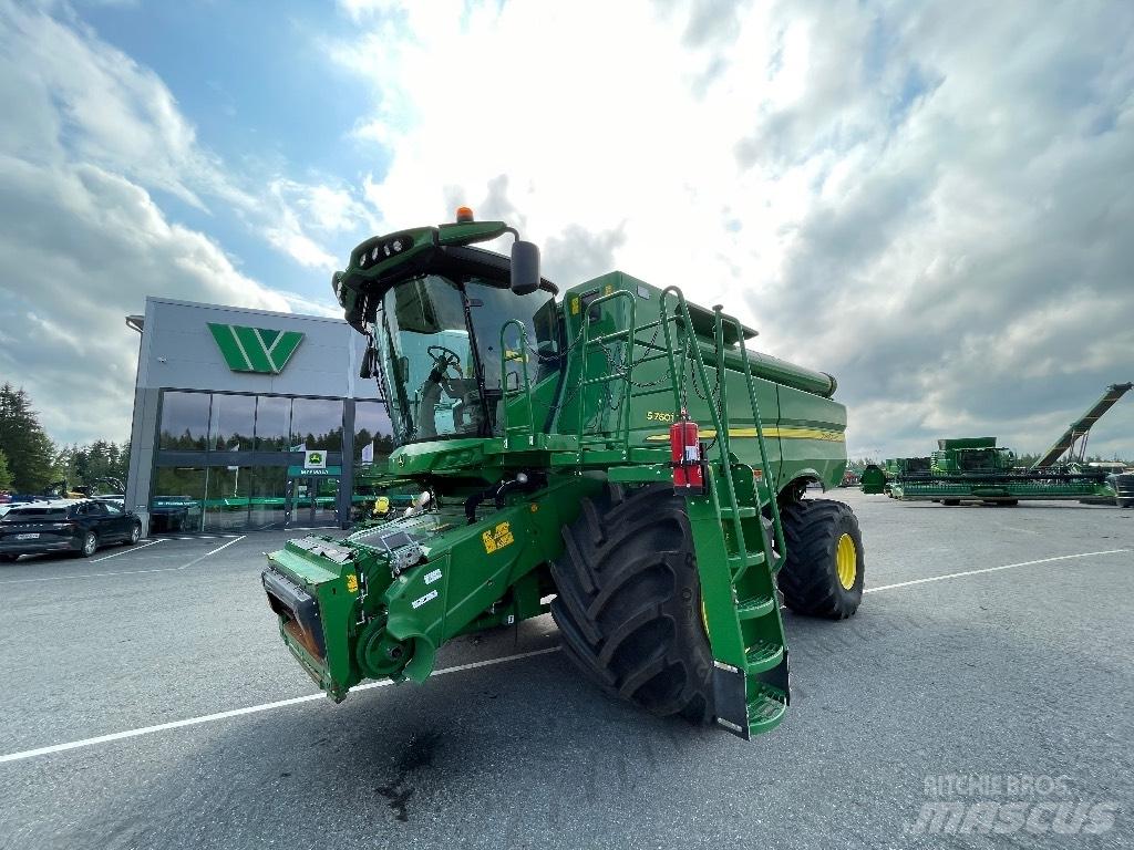 John Deere S760i Moissonneuse batteuse