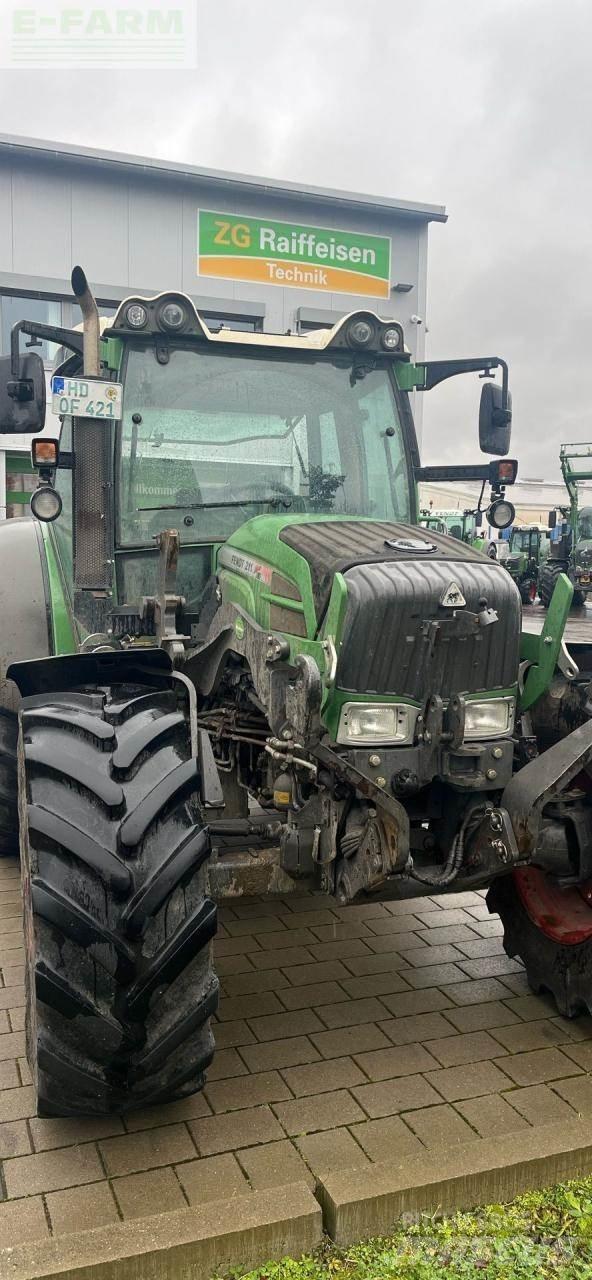 Fendt 211 S Tracteur