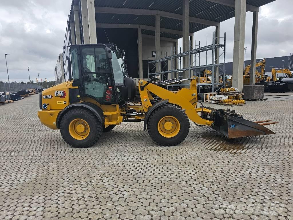 CAT 908 M Chargeuse sur pneus