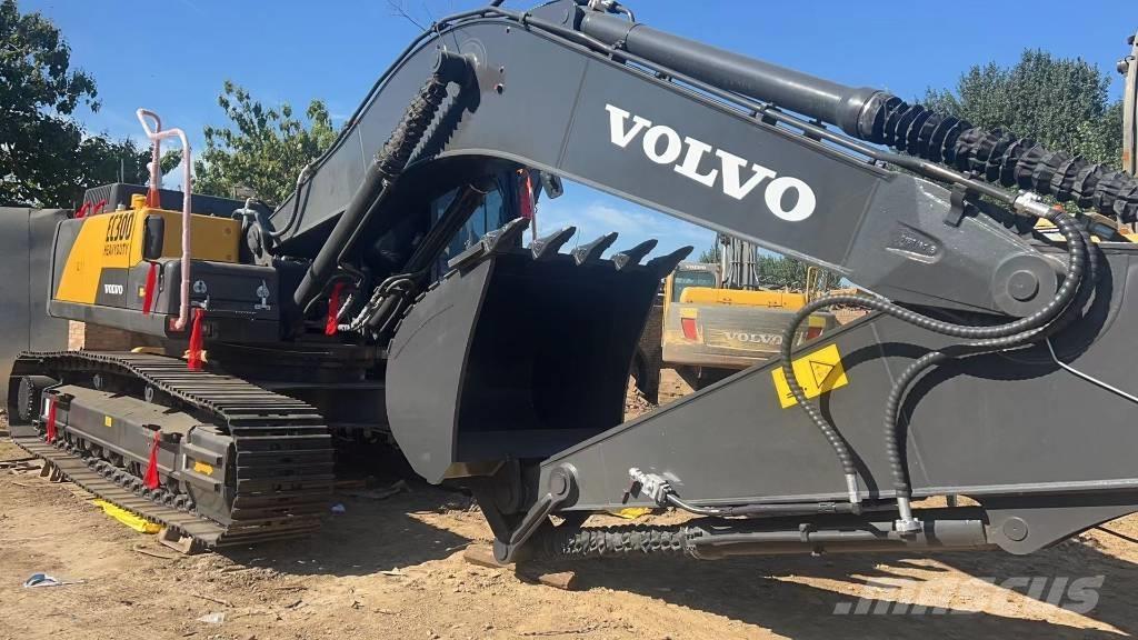 Volvo EC300 D Mini pelle < 7t
