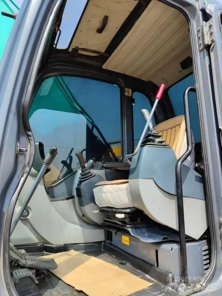 Kobelco SK 260 Pelle sur chenilles