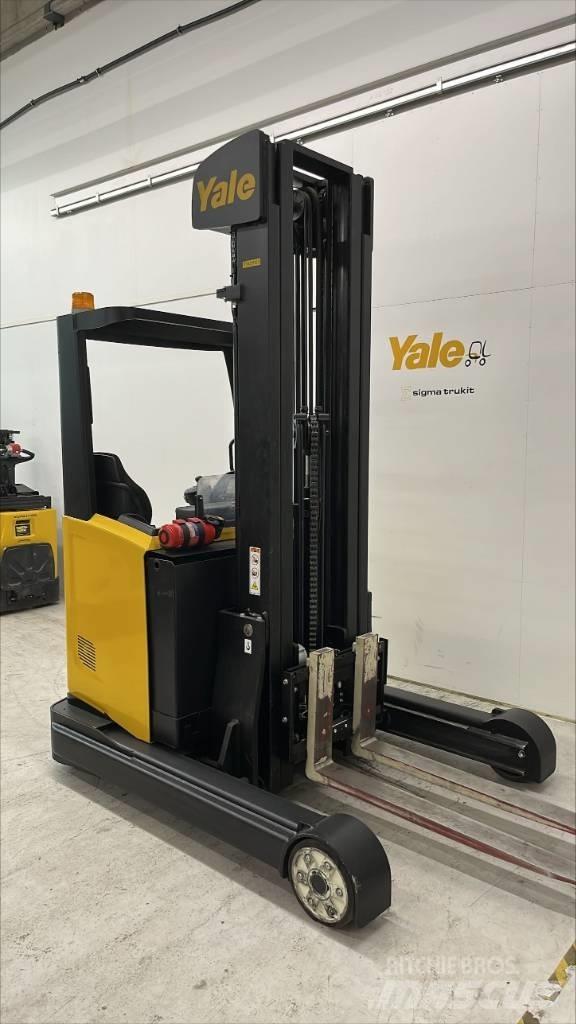 Yale MR25 Chariot à mât rétractable