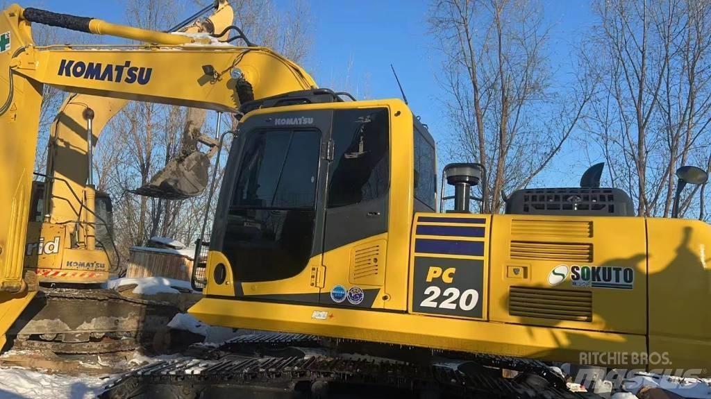 Komatsu PC 220-8 Pelle sur chenilles