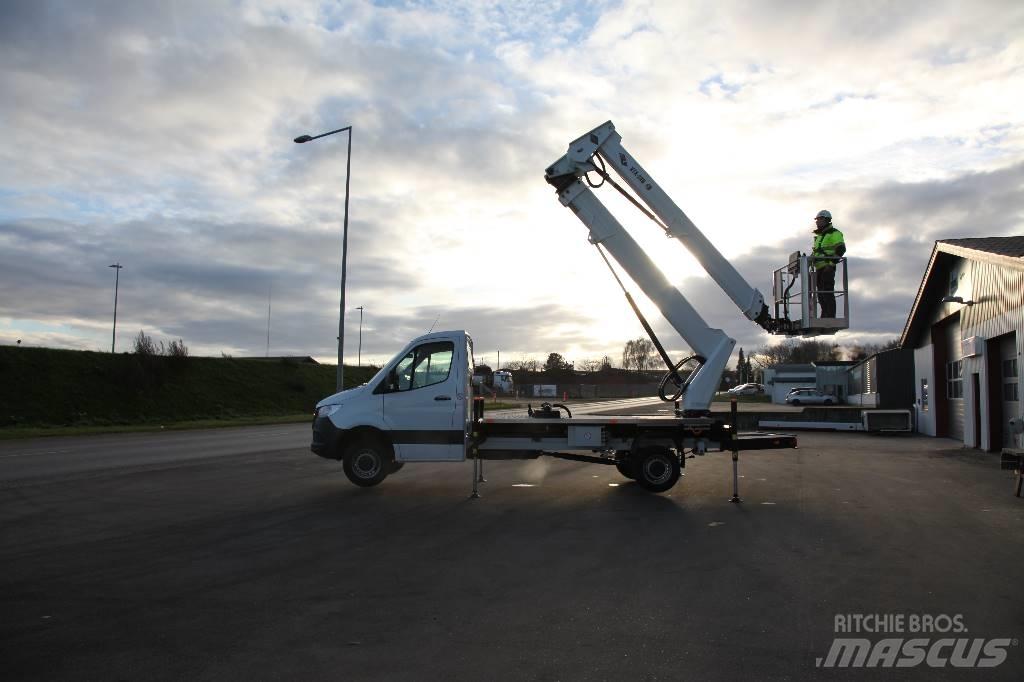 VERSALIFT VTX 240 G3 Camion nacelle