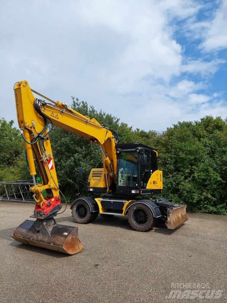 Hydrema MX 14 Pelle sur pneus