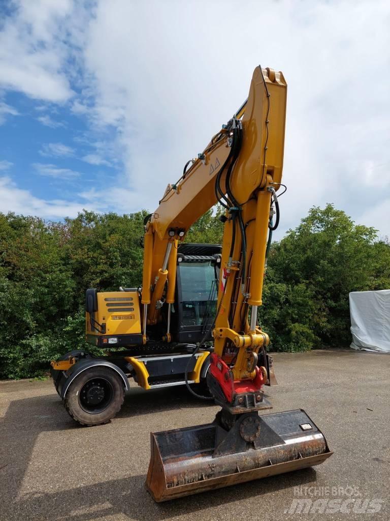 Hydrema MX 14 Pelle sur pneus