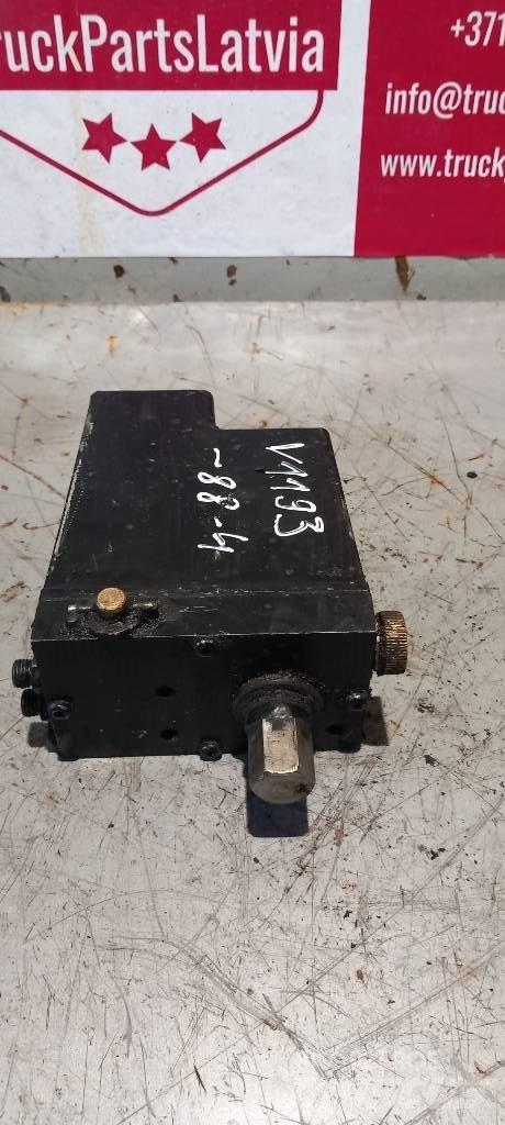 Volvo FH 12.   20917279 Hydraulique