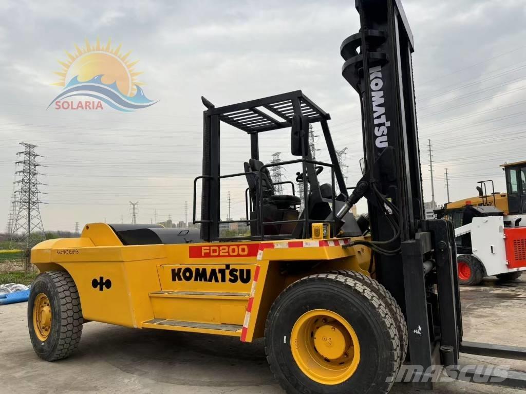 Komatsu FD 200 Chariots diesel