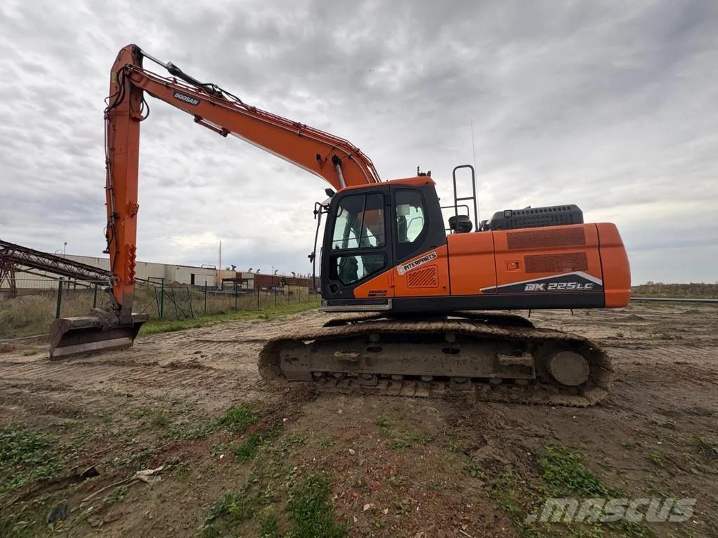 Doosan DX225LC Pelle sur chenilles