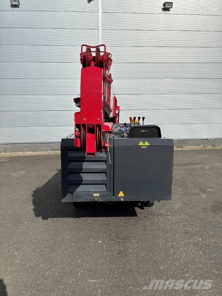 Unic URW-547 Mini grue