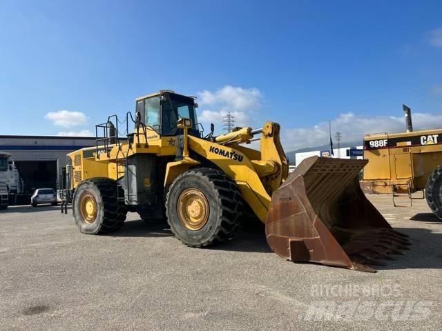 Komatsu WA 600-6 Chargeuse sur pneus