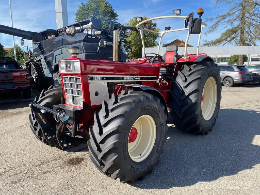 IHC 1246 AS Tracteur
