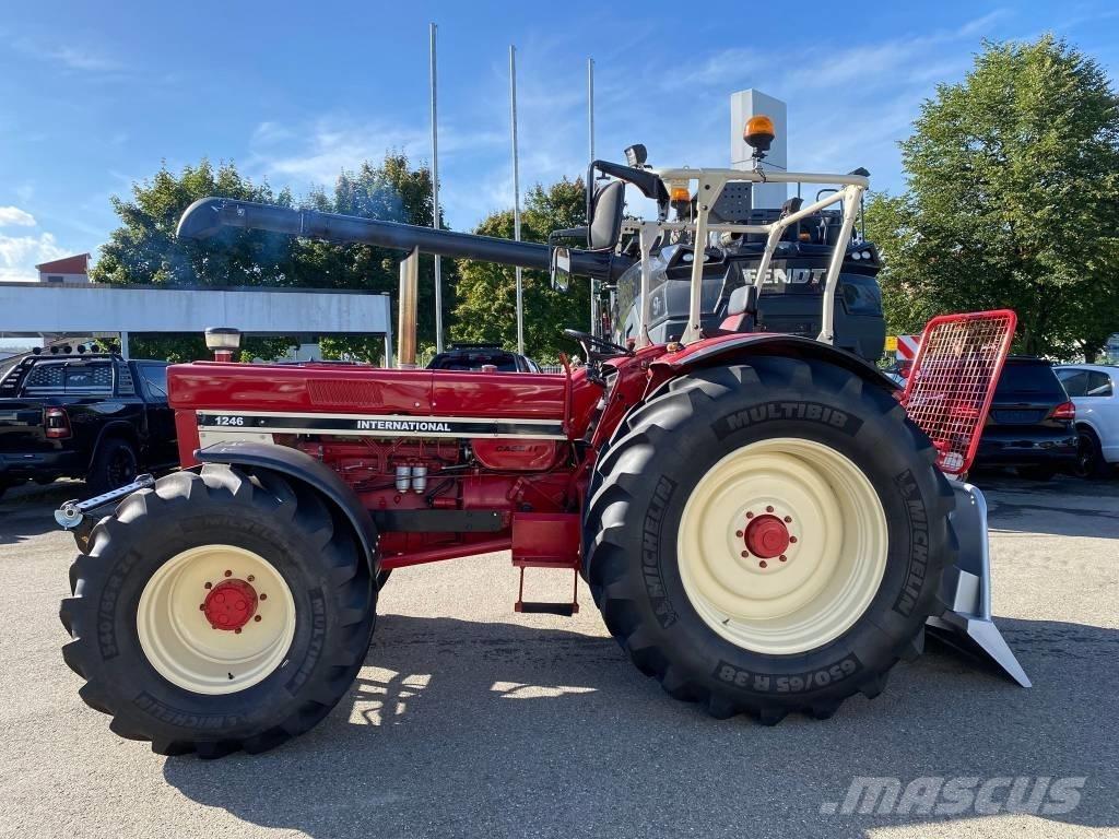 IHC 1246 AS Tracteur