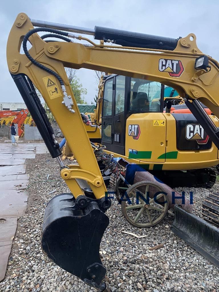 CAT 303.5E Mini pelle < 7t