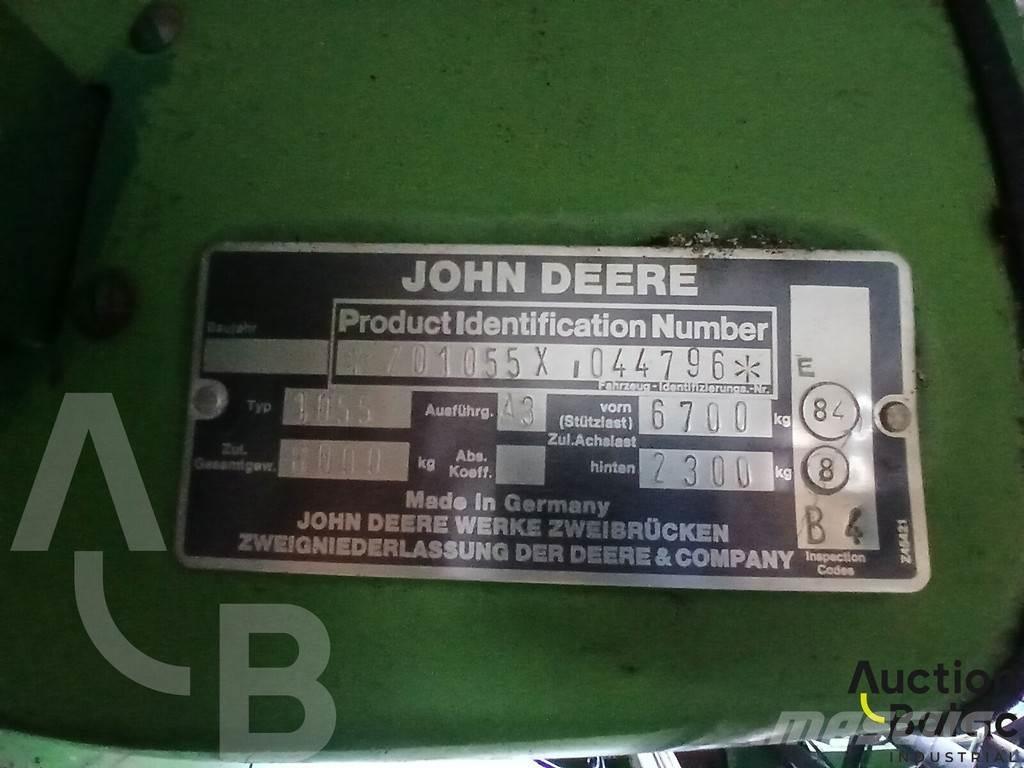 John Deere 1055 Moissonneuse batteuse