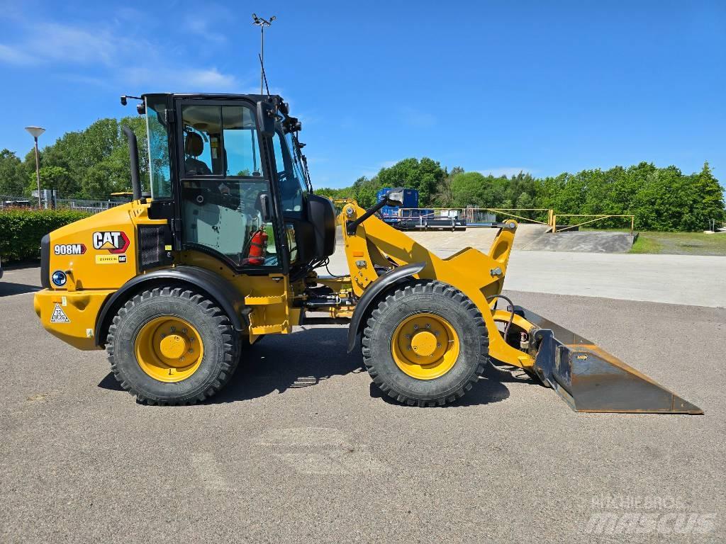 CAT 908 M Chargeuse sur pneus
