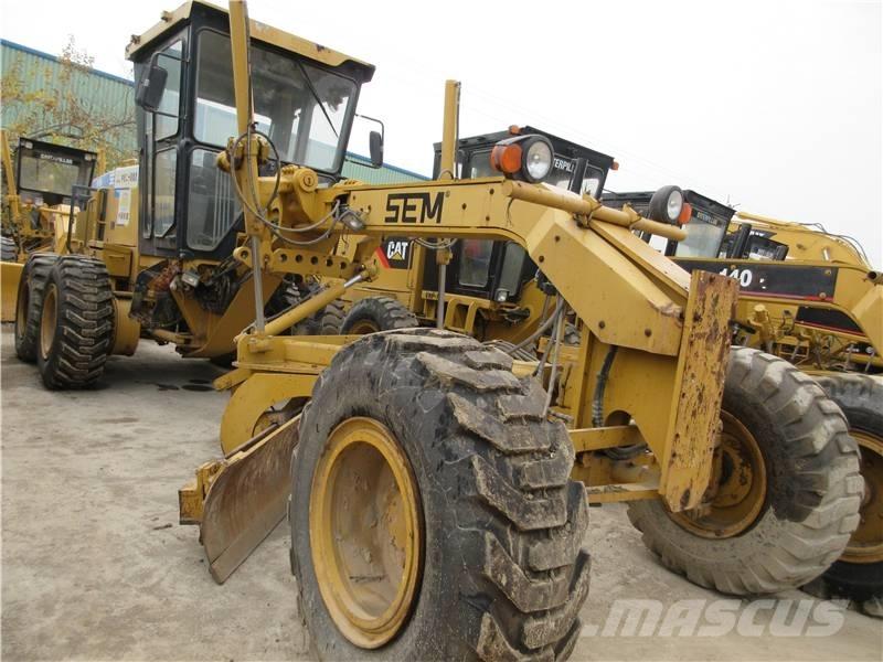 SEM 919 Niveleuse