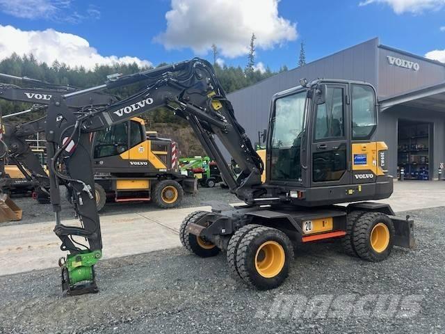 Volvo EW 60 E Pelle sur pneus