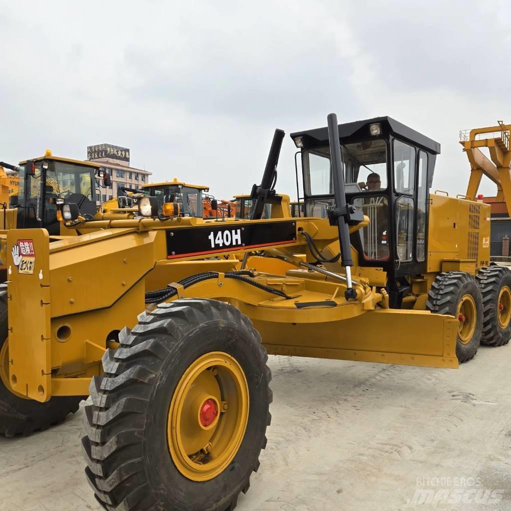 CAT 140H Niveleuse