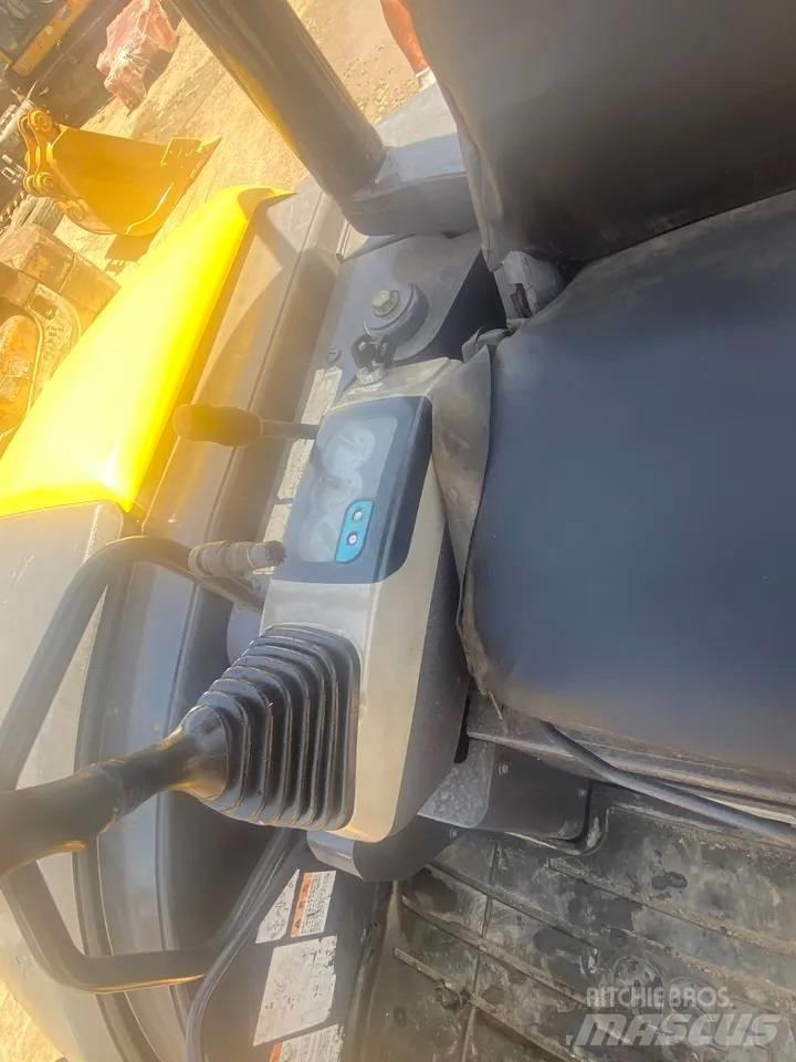 Komatsu PC 40 MR-2 Mini pelle < 7t