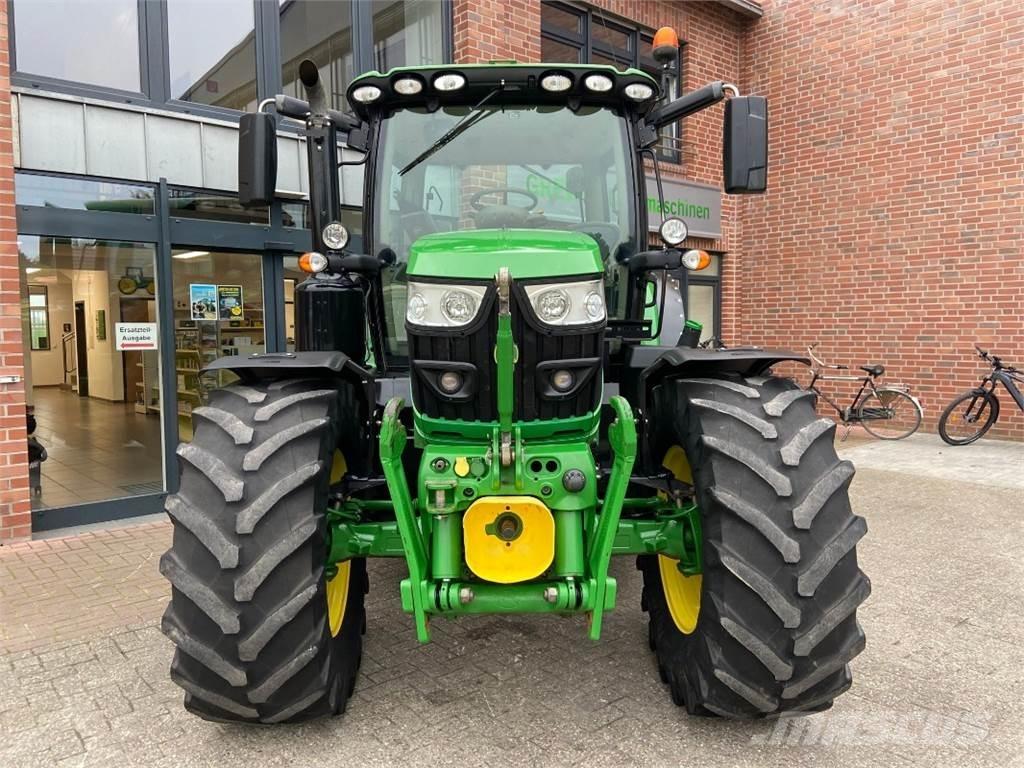 John Deere 6130R Tracteur