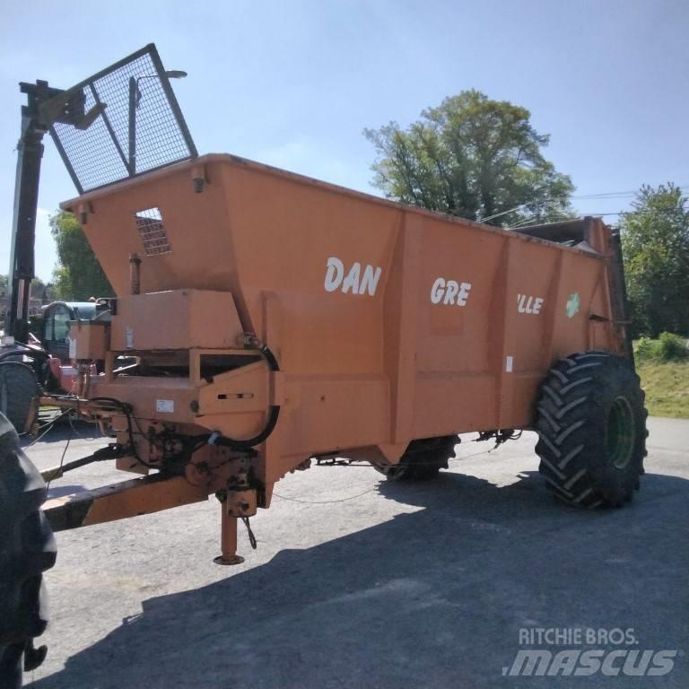 Dangreville EV 10 B1 Epandeur de fumier