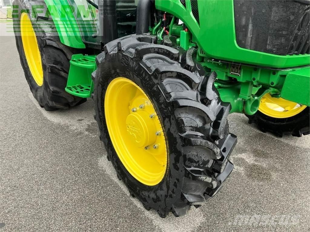 John Deere 5067E Tracteur
