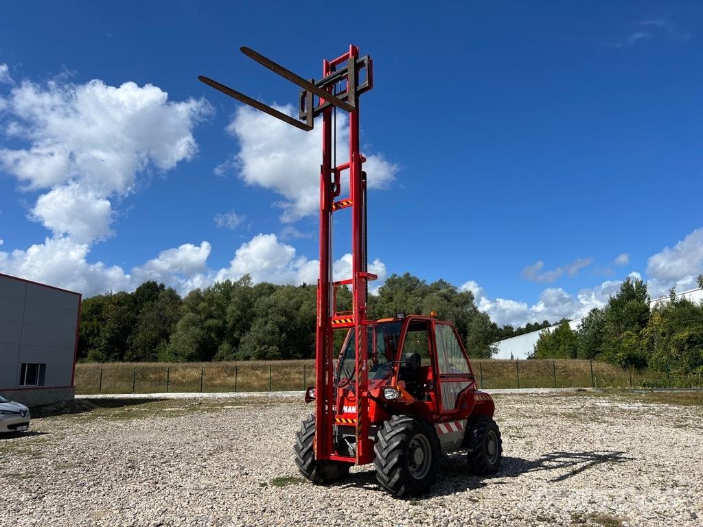 Manitou M30-4 ST3B Chariots diesel