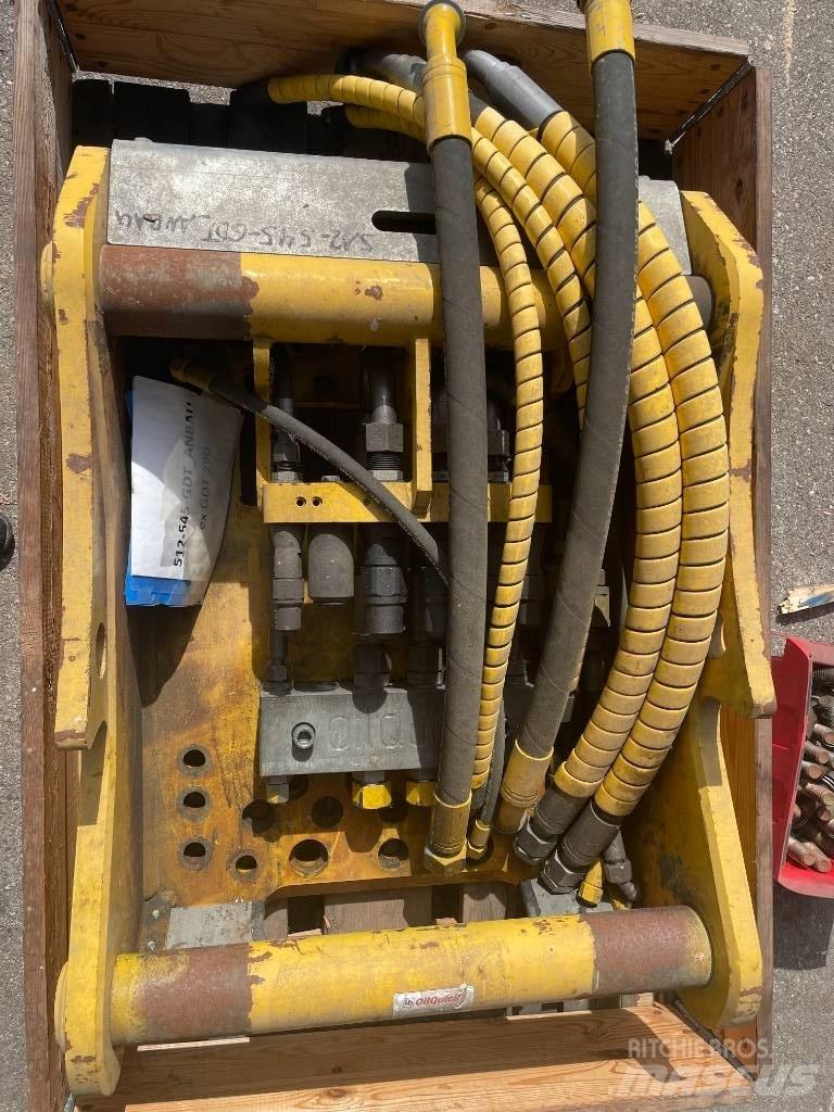 OilQuick 80 Attache rapide pour godet