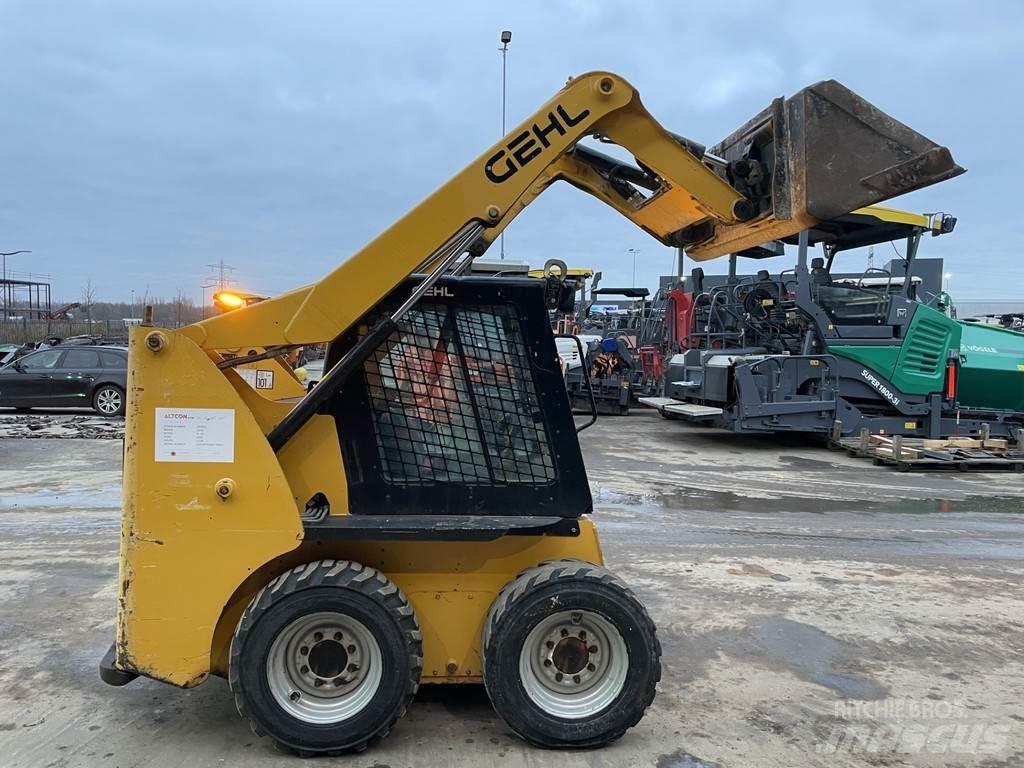 Gehl R 165 Débusqueur