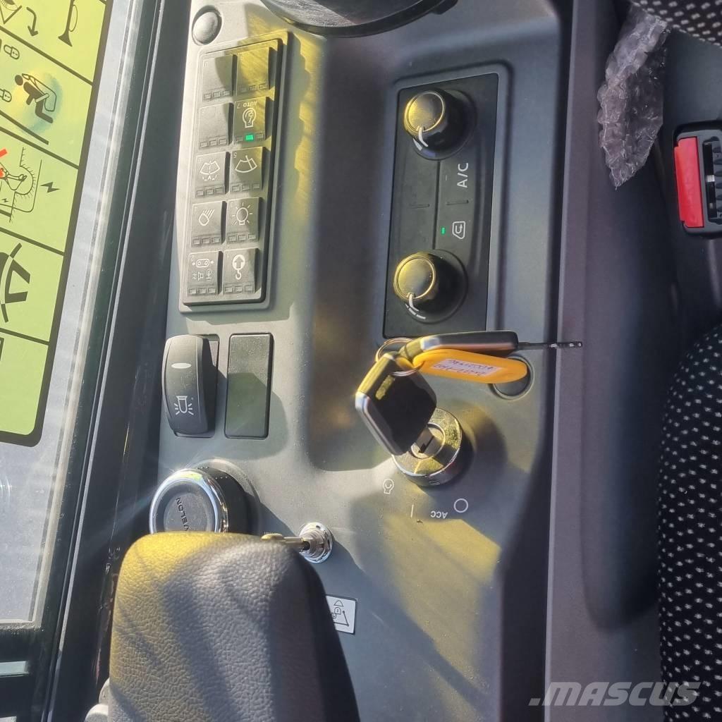  Delevon DX27-Z Mini pelle < 7t