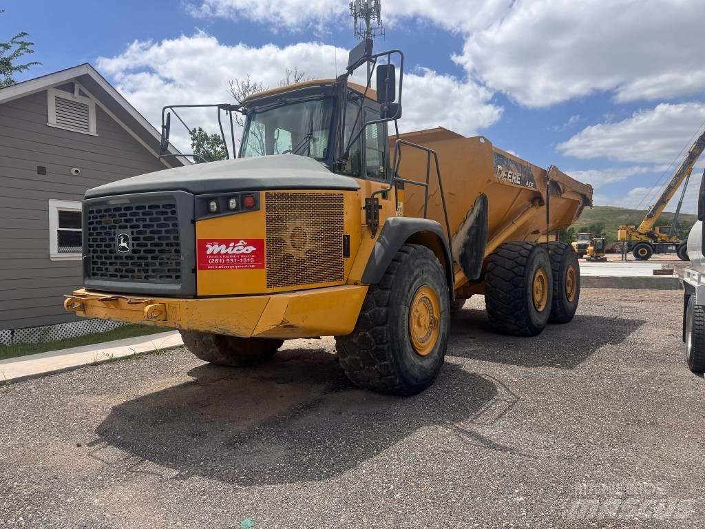 DEERE 410E Tombereau articulé
