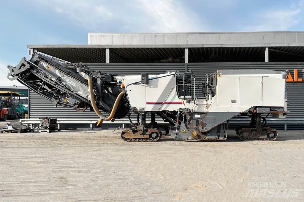 Wirtgen W 210 Fraiseuse à froid