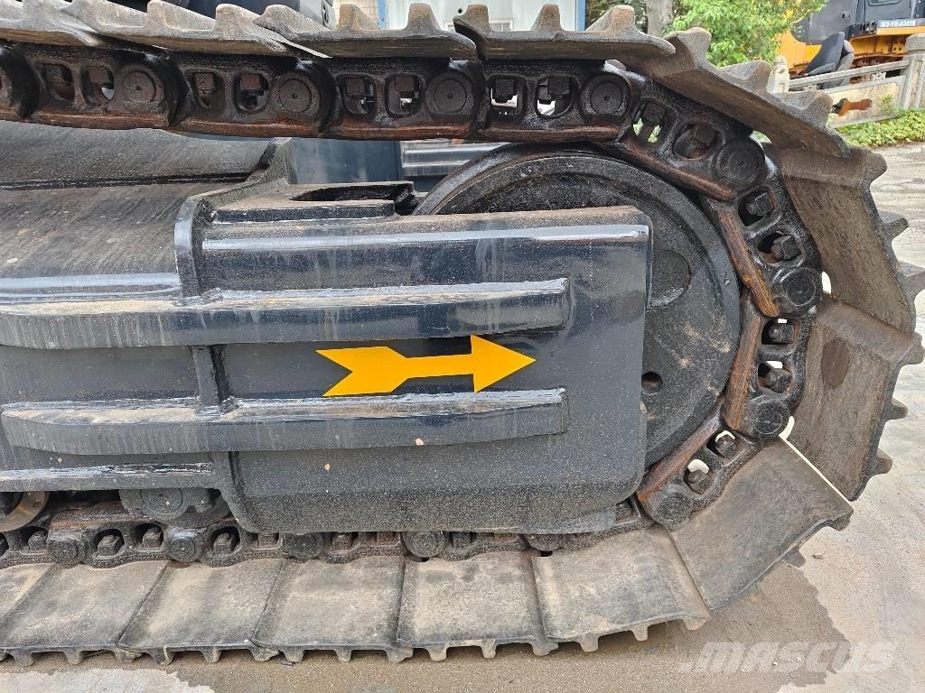 Hyundai R350L Pelle sur chenilles