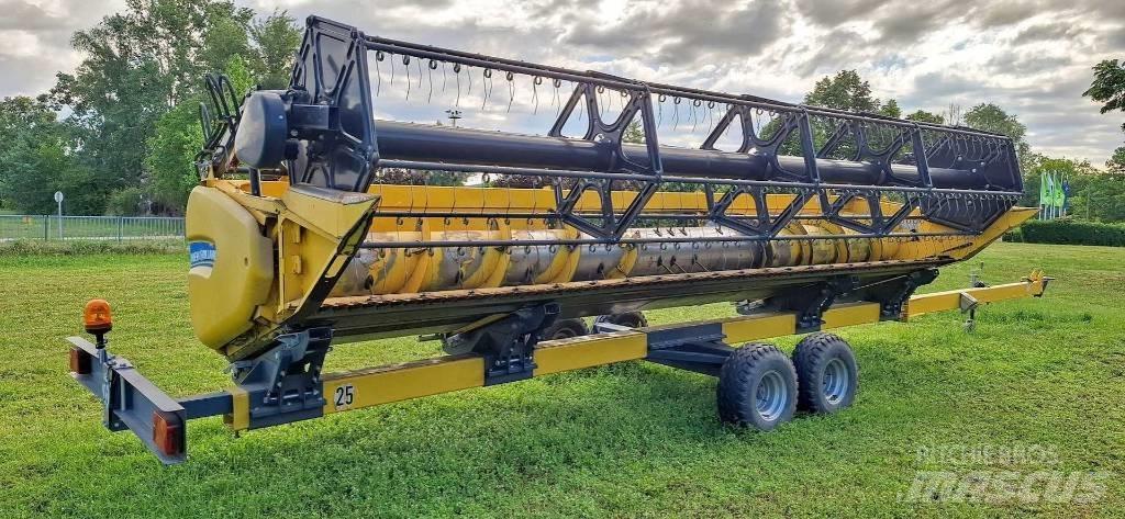 New Holland CX6.90 Moissonneuse batteuse
