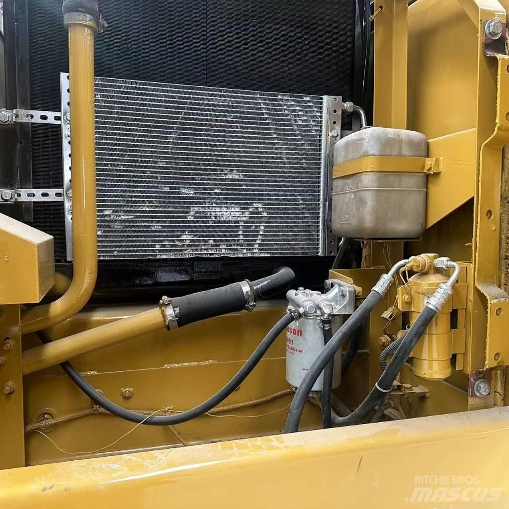 CAT 320B Pelle sur chenilles
