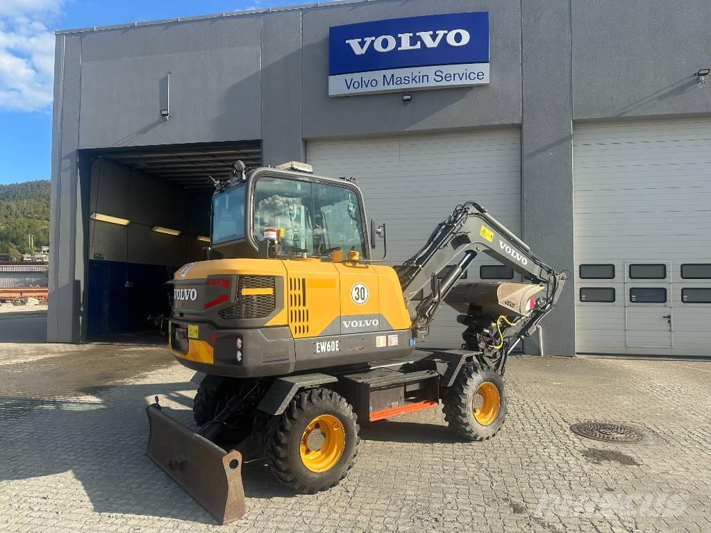 Volvo EW60E Pelle sur pneus
