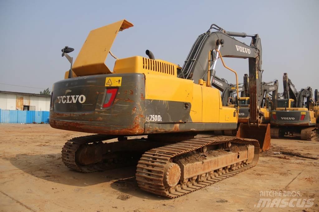Volvo EC250 Pelle sur chenilles