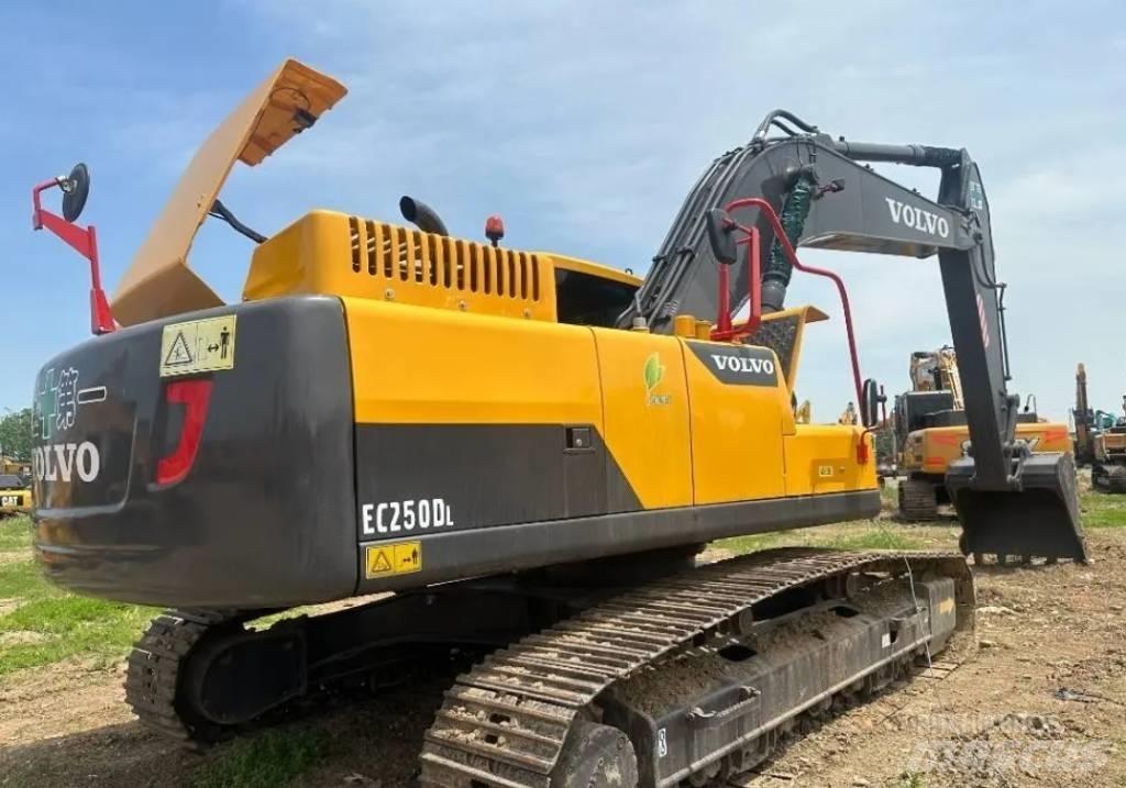 Volvo EC 250 D L Pelle sur chenilles
