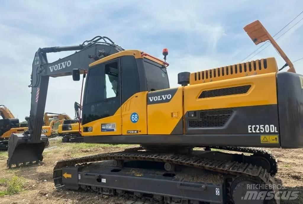 Volvo EC 250 D L Pelle sur chenilles