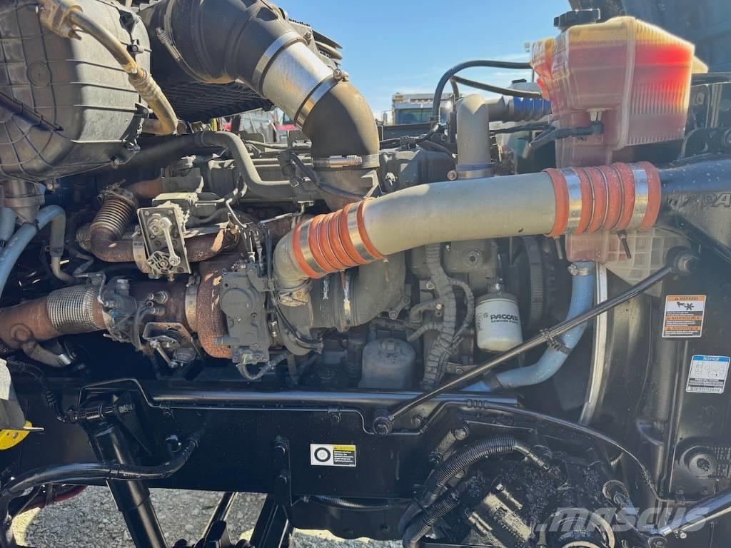 Kenworth T 880 Camion benne