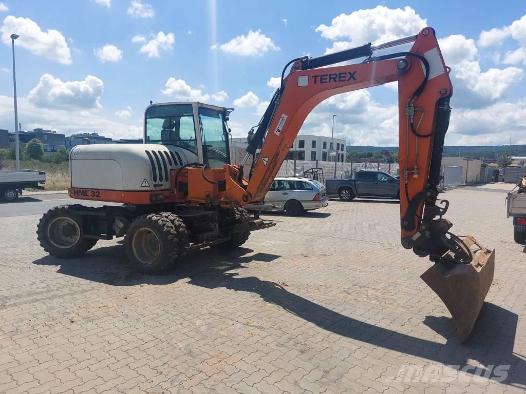 Schaeff HML32 | CW08 Pelle sur pneus