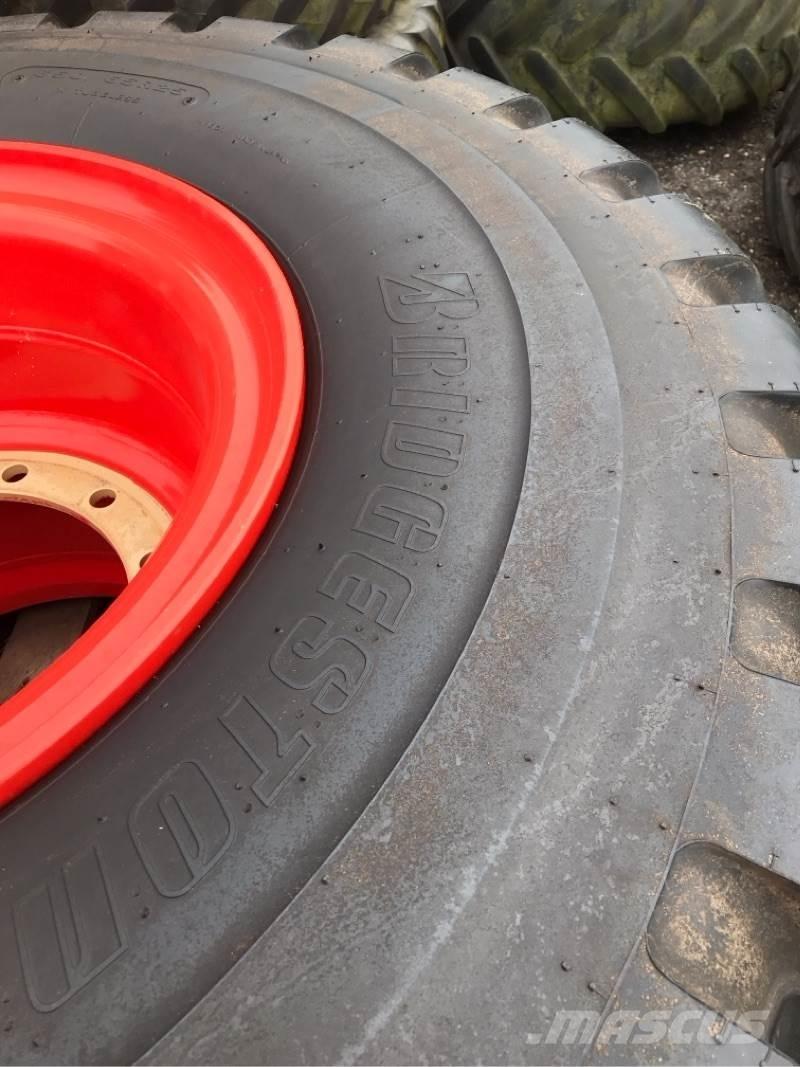 CLAAS Reifen Chargeuse sur pneus