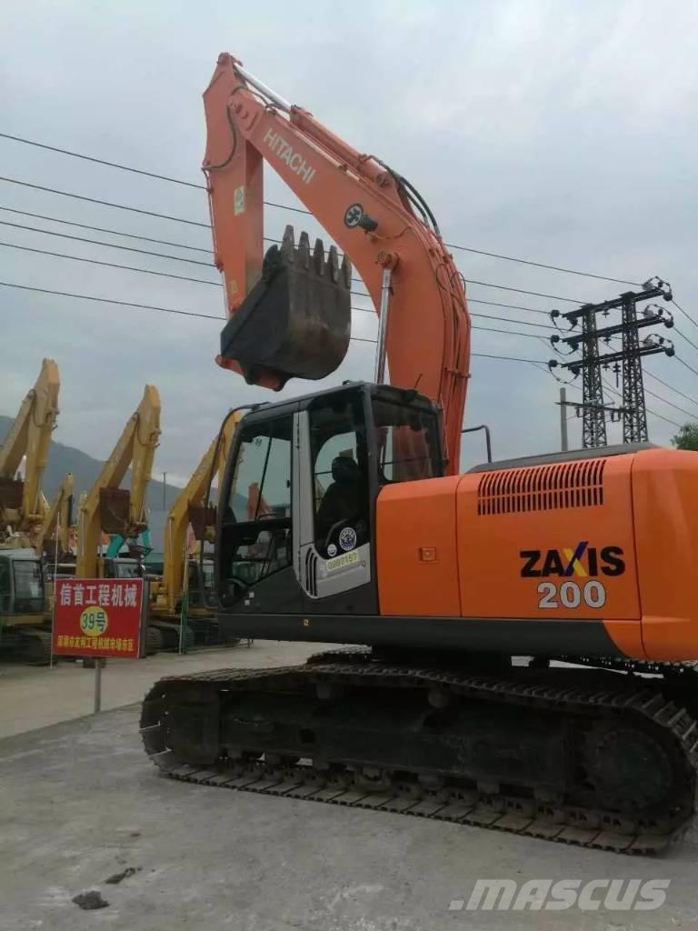 Hitachi ZX 200 Pelle sur chenilles