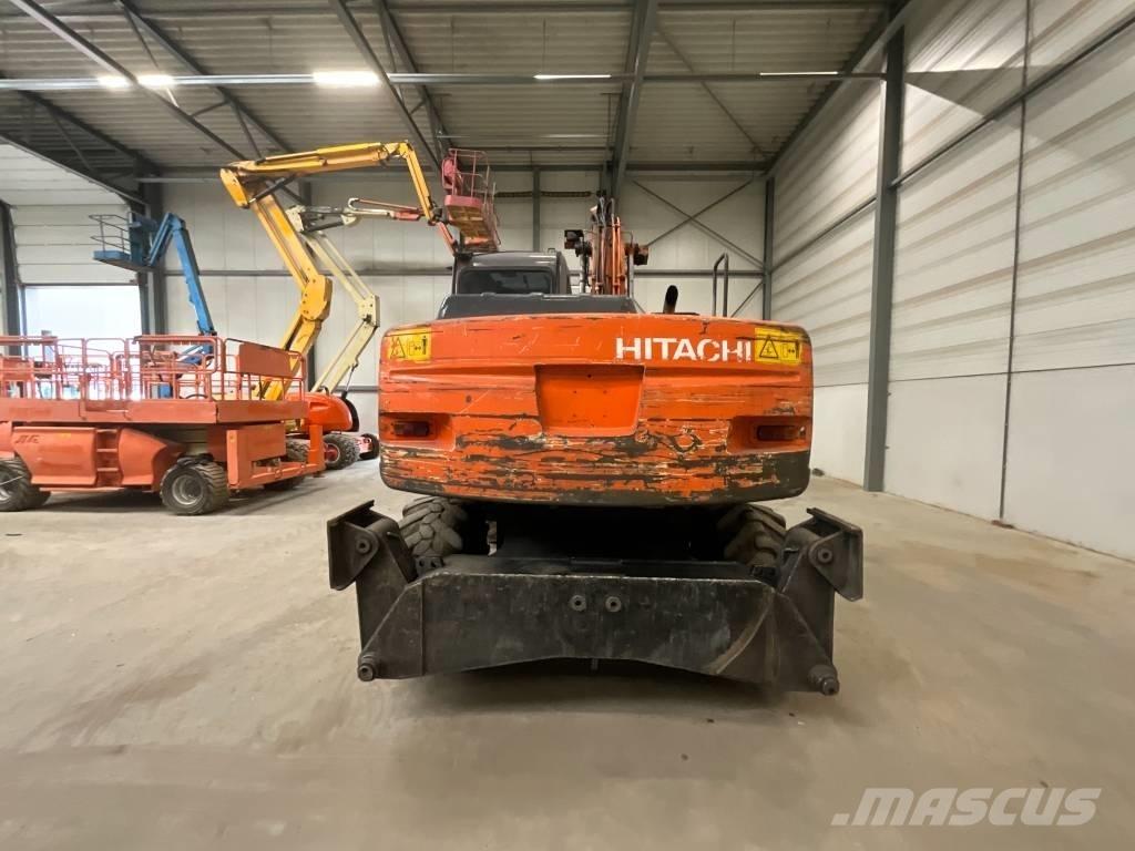 Hitachi ZX 130 W Pelle sur pneus
