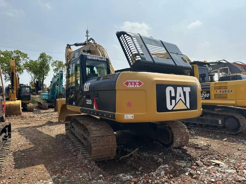 CAT 326D Pelle sur chenilles