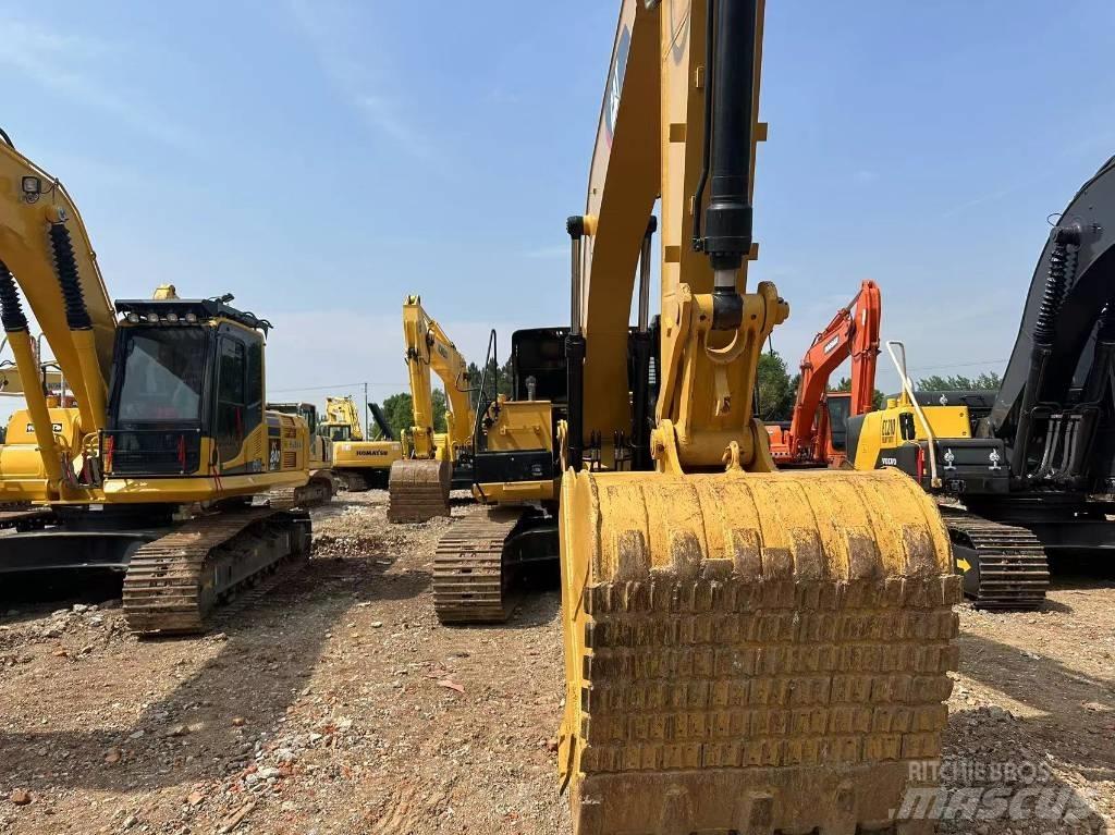 CAT 326D Pelle sur chenilles